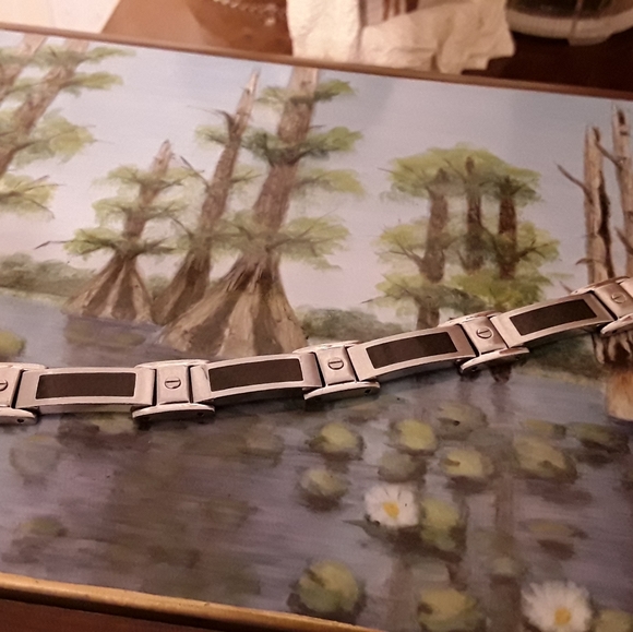 MEN'S STAINLESS STEEL NUTS & BOLTS BRACELET, 8.5 " - Picture 2 of 8